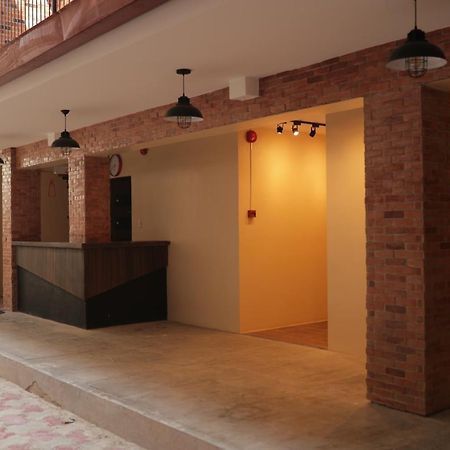 Cerca Hotel Balabag  Zewnętrze zdjęcie