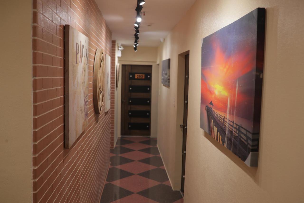 Cerca Hotel Balabag  Zewnętrze zdjęcie