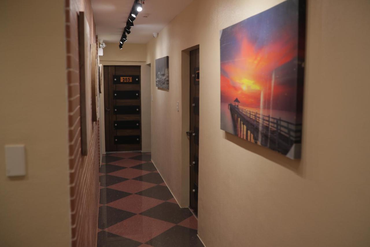 Cerca Hotel Balabag  Zewnętrze zdjęcie