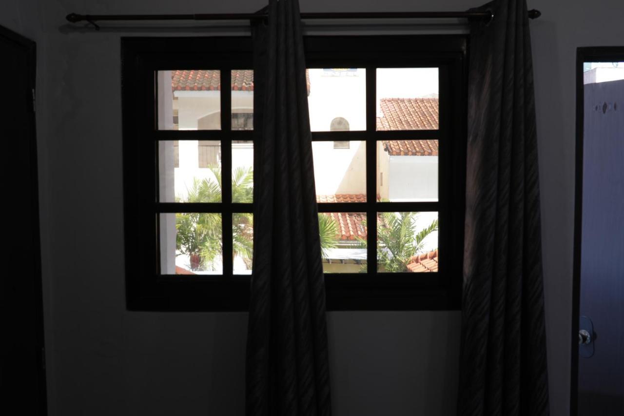 Cerca Hotel Balabag  Zewnętrze zdjęcie